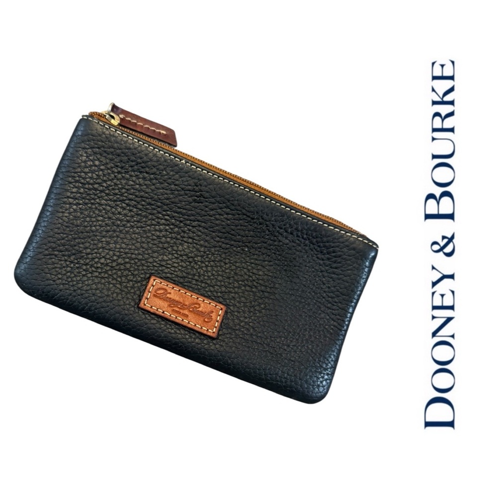 Dooney & Bourke Pebbled Leather Zipper Pouch Wallet ID Holder